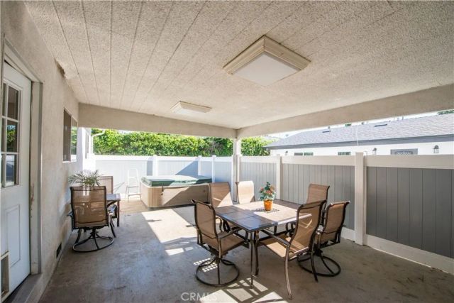 13608 Bassett Street, Valley Glen, CA 91405