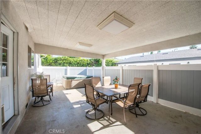 13608 Bassett Street, Valley Glen, CA 91405