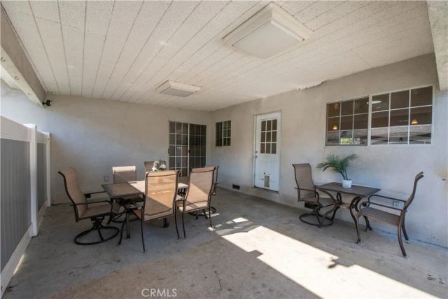 13608 Bassett Street, Valley Glen, CA 91405