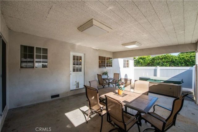 13608 Bassett Street, Valley Glen, CA 91405