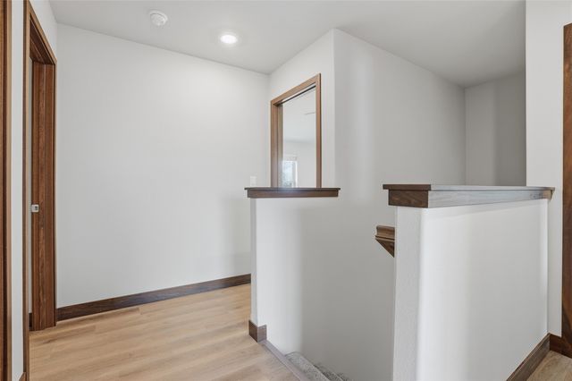 1008 Creekside Drive, Tiffin, IA 52340
