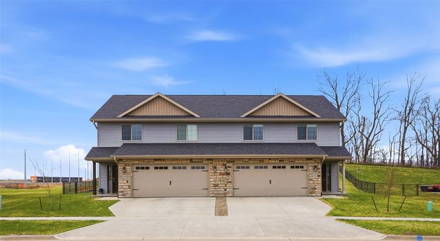 1008 Creekside Drive, Tiffin, IA 52340