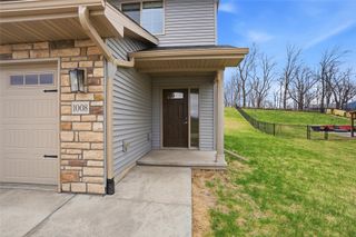 1008 Creekside Drive, Tiffin, IA 52340