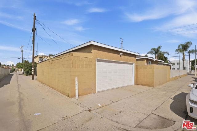 541 Mcdonald Avenue, Wilmington (los Angeles), CA 90744