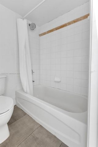 1200 Brickell Bay Drive 3310, Miami, FL 33131
