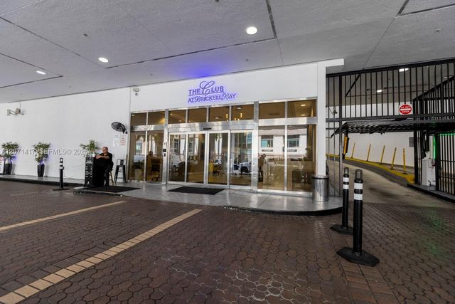 1200 Brickell Bay Drive 3310, Miami, FL 33131