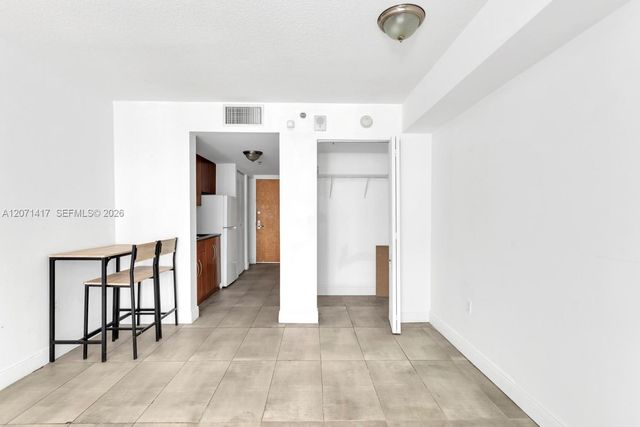 1200 Brickell Bay Drive 3310, Miami, FL 33131