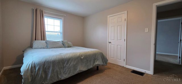 221 Harvest Lane, Reading, OH 45237