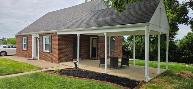 221 Harvest Lane, Reading, OH 45237
