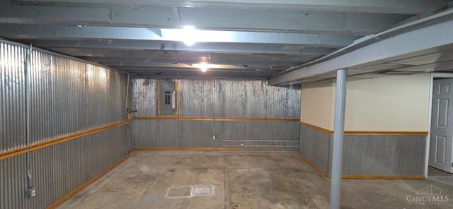 221 Harvest Lane, Reading, OH 45237