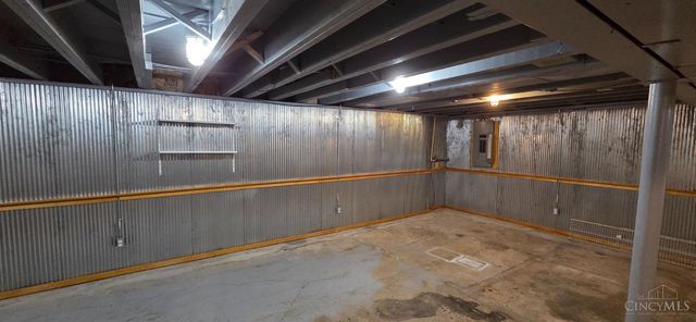 221 Harvest Lane, Reading, OH 45237