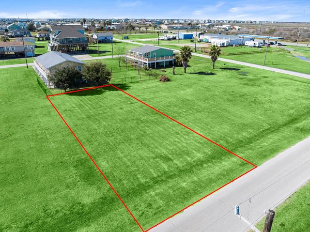 975 Wommack, Crystal Beach, TX 77650