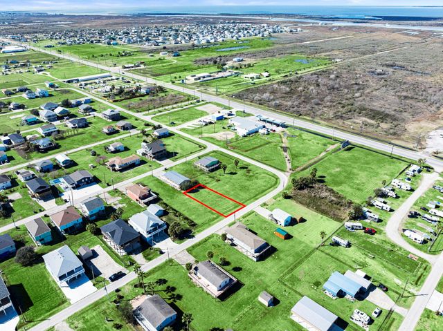 975 Wommack, Crystal Beach, TX 77650