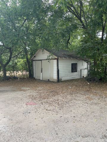 314 Kaufman Street, Waxahachie, TX 75165
