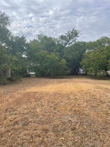 314 Kaufman Street, Waxahachie, TX 75165