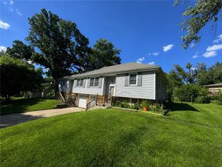 4540 Melody Lane, Kansas City, KS 66106