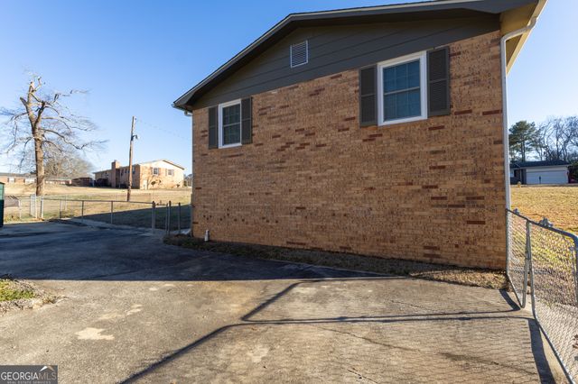 3491 Sandy Circle, Macon, GA 31216