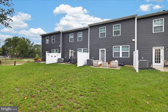 6 WHALER DR, Runnemede, NJ 08078