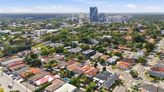2852 SW 32nd Ct 2852, Miami, FL 33133