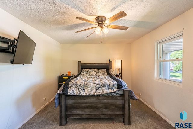 101 N Pipestone St Street 2, Brandon, SD 57005