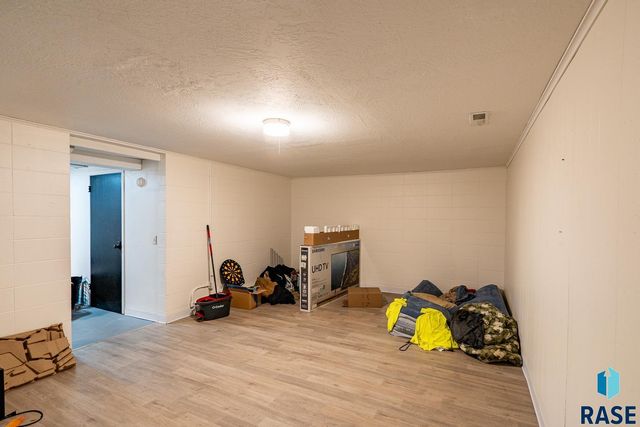 101 N Pipestone St Street 2, Brandon, SD 57005