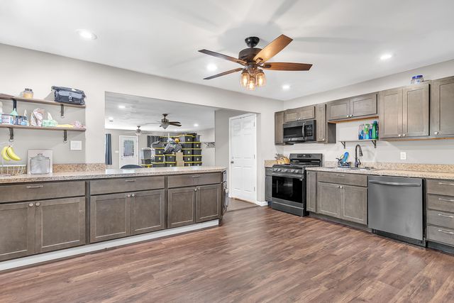 719 Capitol Road, Valparaiso, IN 46385