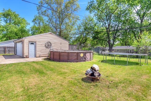 719 Capitol Road, Valparaiso, IN 46385