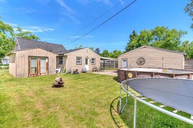 719 Capitol Road, Valparaiso, IN 46385