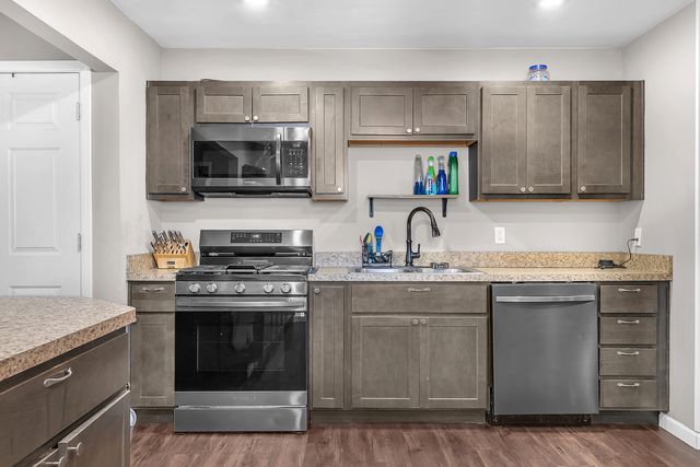 719 Capitol Road, Valparaiso, IN 46385
