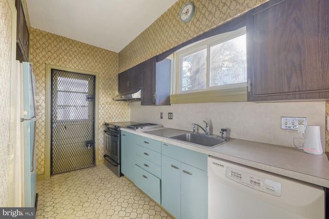 3813 GLEN AVE, Baltimore, MD 21215