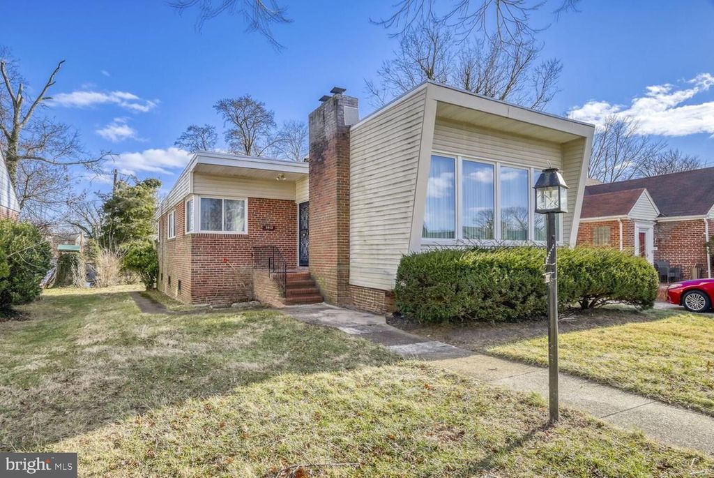 Image 1 of property listing at 3813 GLEN AVE, Baltimore, MD 21215