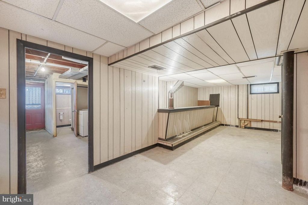 Image 22 of property listing at 3813 GLEN AVE, Baltimore, MD 21215