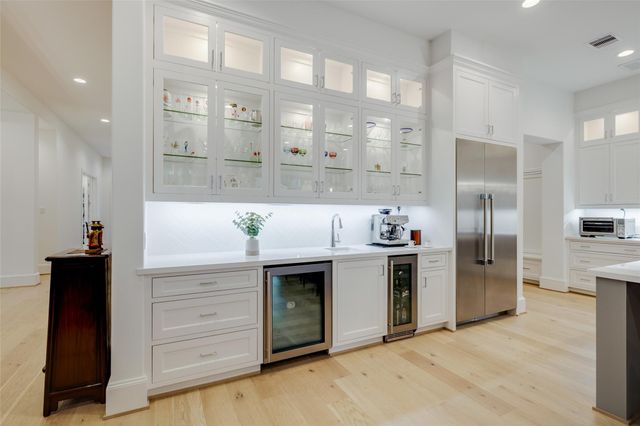 1918 Woodhead Street, Houston, TX 77019