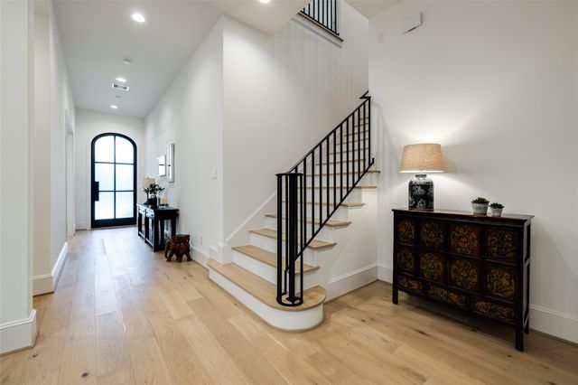 1918 Woodhead Street, Houston, TX 77019