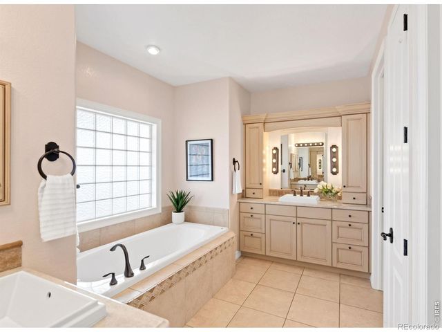 5736 Nicklaus Drive, Fort Collins, CO 80528