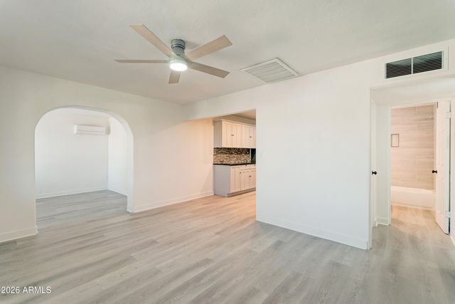 2031 N 28TH Place, Phoenix, AZ 85008