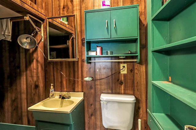 205 E Fourth St, Rusk, TX 75785