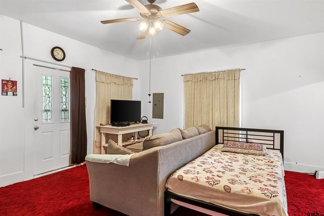 205 E Fourth St, Rusk, TX 75785