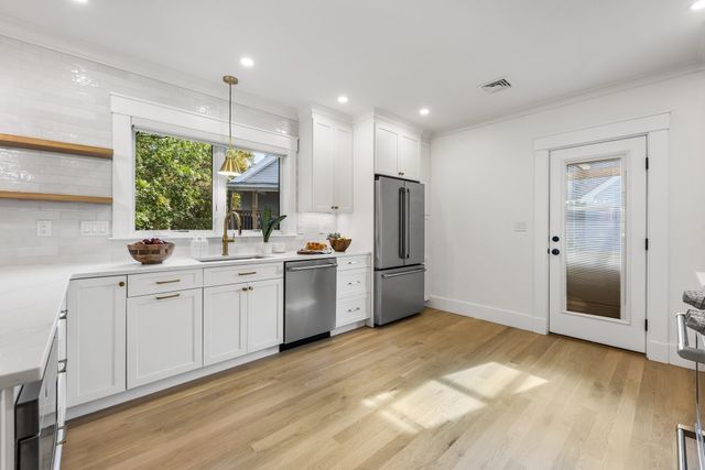 437 Mount Auburn St, Watertown, MA 02472