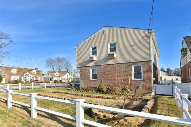 19 Sprague Drive, Valley Stream, NY 11580