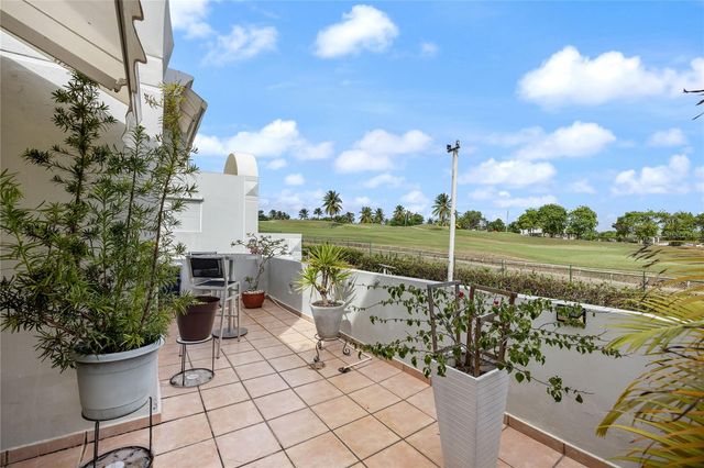 M1 COSTA DORADA M1, Dorado, PR 00646