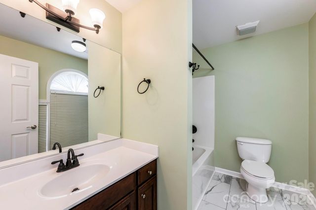 153 Flowering Grove Lane, Mooresville, NC 28115