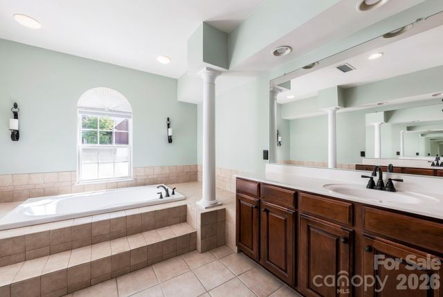 153 Flowering Grove Lane, Mooresville, NC 28115