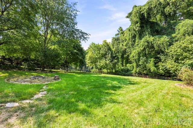 153 Flowering Grove Lane, Mooresville, NC 28115