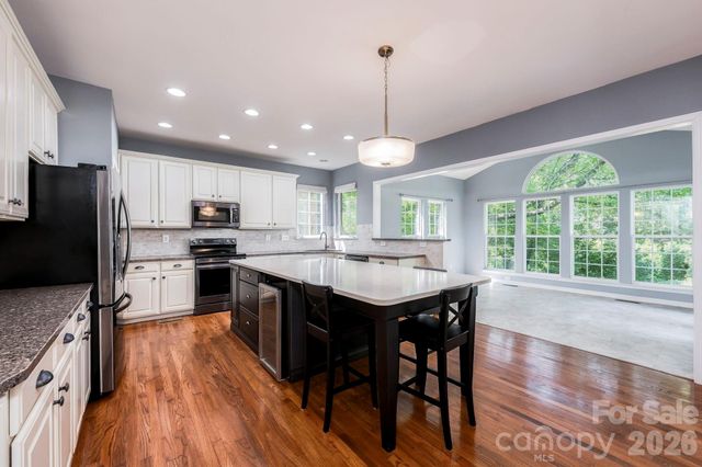 153 Flowering Grove Lane, Mooresville, NC 28115