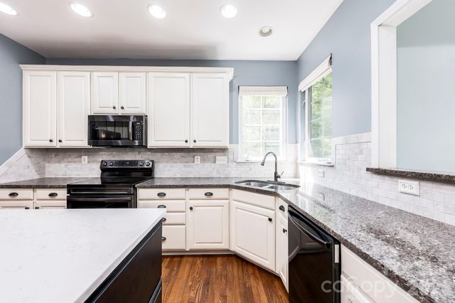 153 Flowering Grove Lane, Mooresville, NC 28115