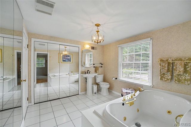 478 Paradise Road, Amherst, NY 14051