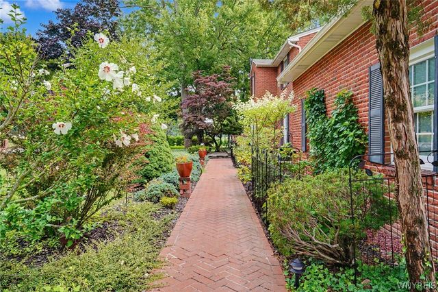 478 Paradise Road, Amherst, NY 14051