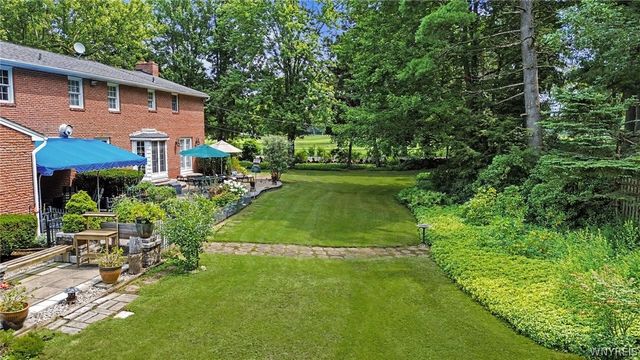 478 Paradise Road, Amherst, NY 14051