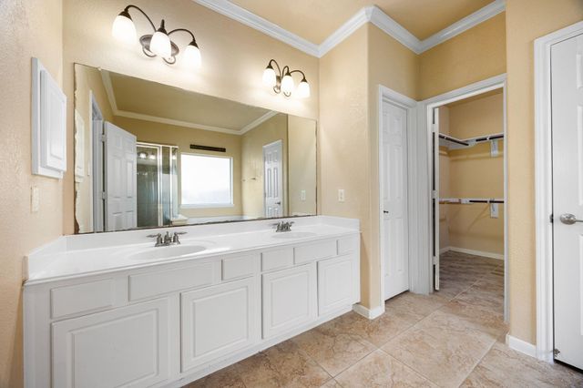 9722 Eagle Peak Ct, Katy, TX 77494